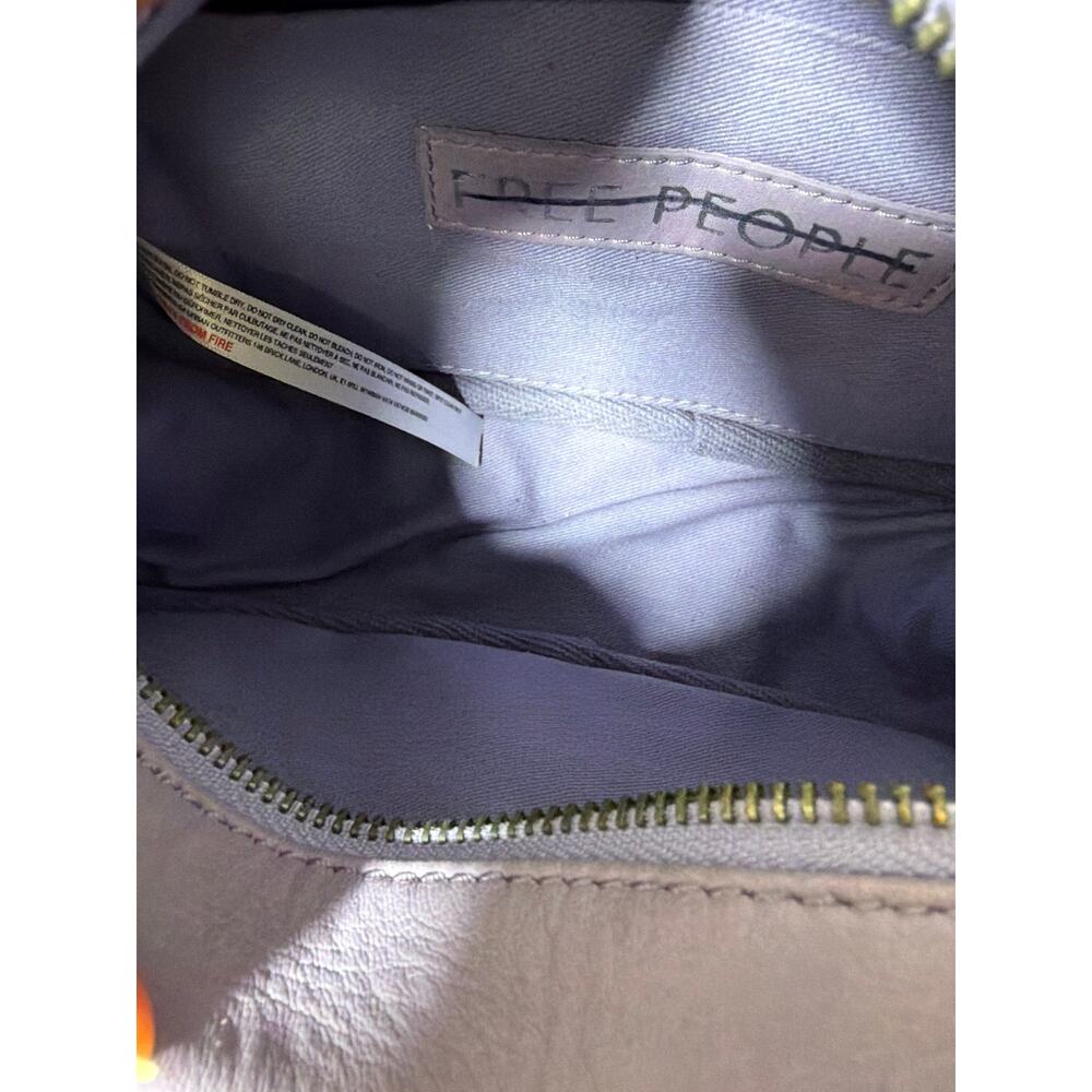 Free People Say Yes  Small Leather Bag NEW Lavender Purple - Picture 4 of 7